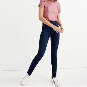 Madewell 9" Mid-Rise Skinny Jeans in Larkspur Wash